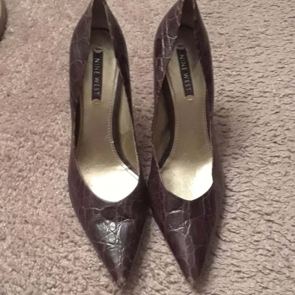 Faux croc leather heel